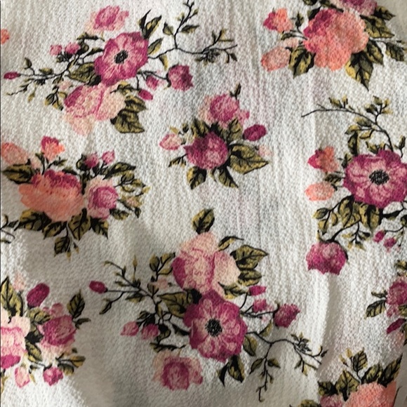 🛍 Cute Summer Top - Picture 3 of 4